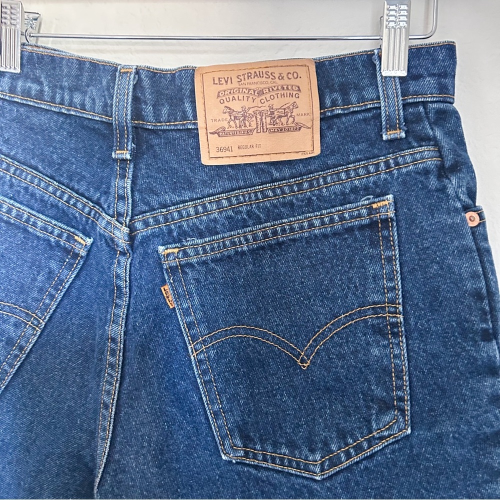 LEVI'S 941 Vintage Regular Fit Mom Jean Short Size 10R High Rise Cotton